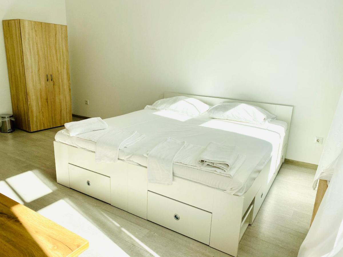 City Residence Rooms & Apartments Wina Bagian luar foto