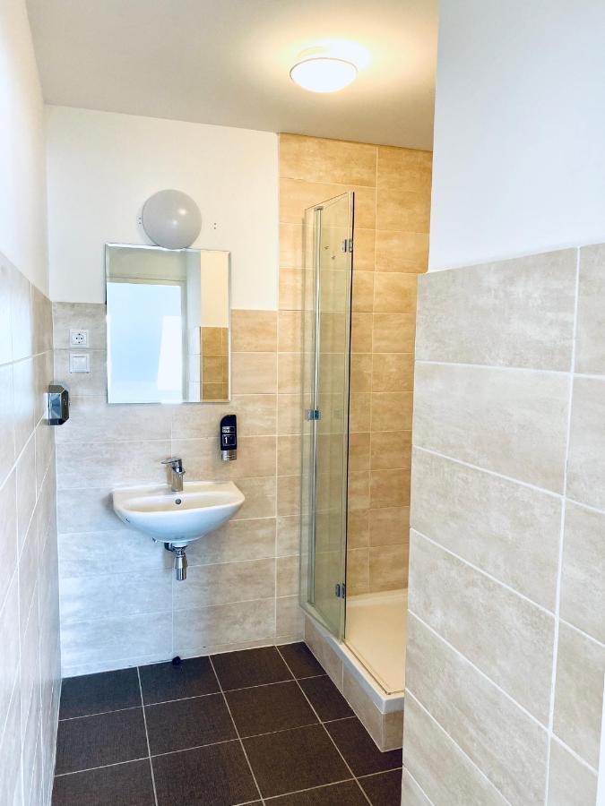 City Residence Rooms & Apartments Wina Bagian luar foto