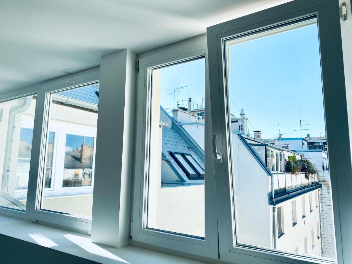 City Residence Rooms & Apartments Wina Bagian luar foto